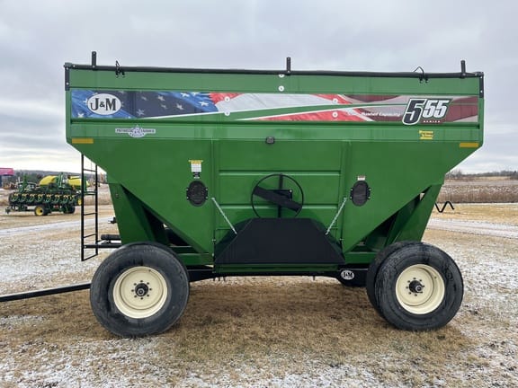 2023 J&M 555 Equipment Image0