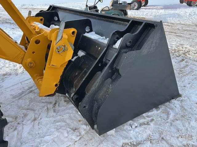 2023 JCB 102IN-QF-3.25YD Equipment Image0