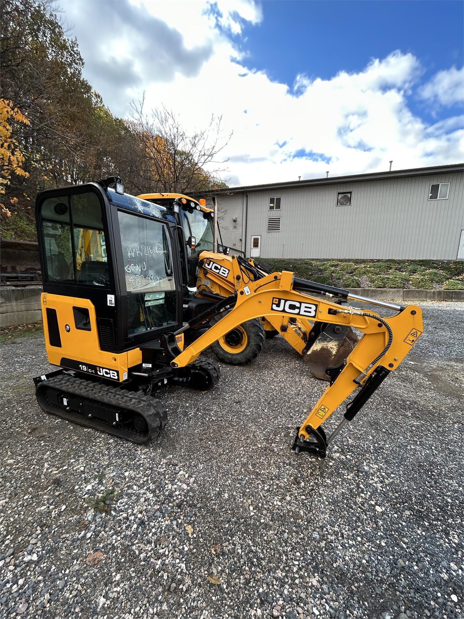 2023 JCB 19C-1 Equipment Image0