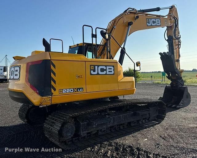 Image of JCB 220X LC equipment image 4