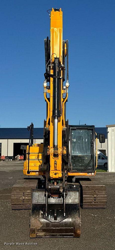 Image of JCB 220X LC equipment image 1