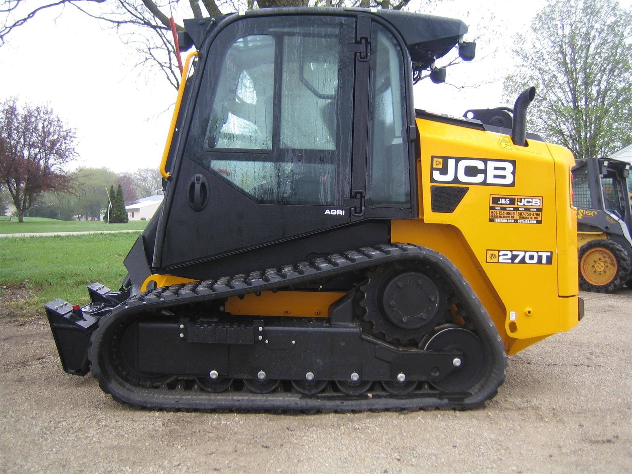 2023 JCB 270T Equipment Image0