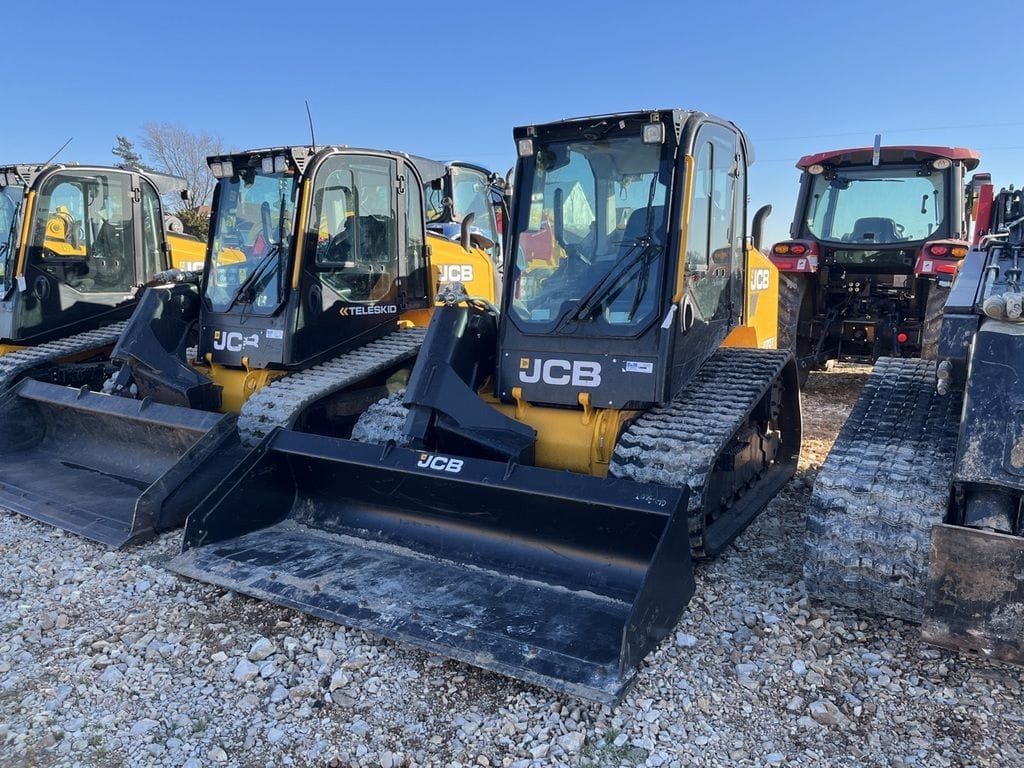 2023 JCB 270T Equipment Image0