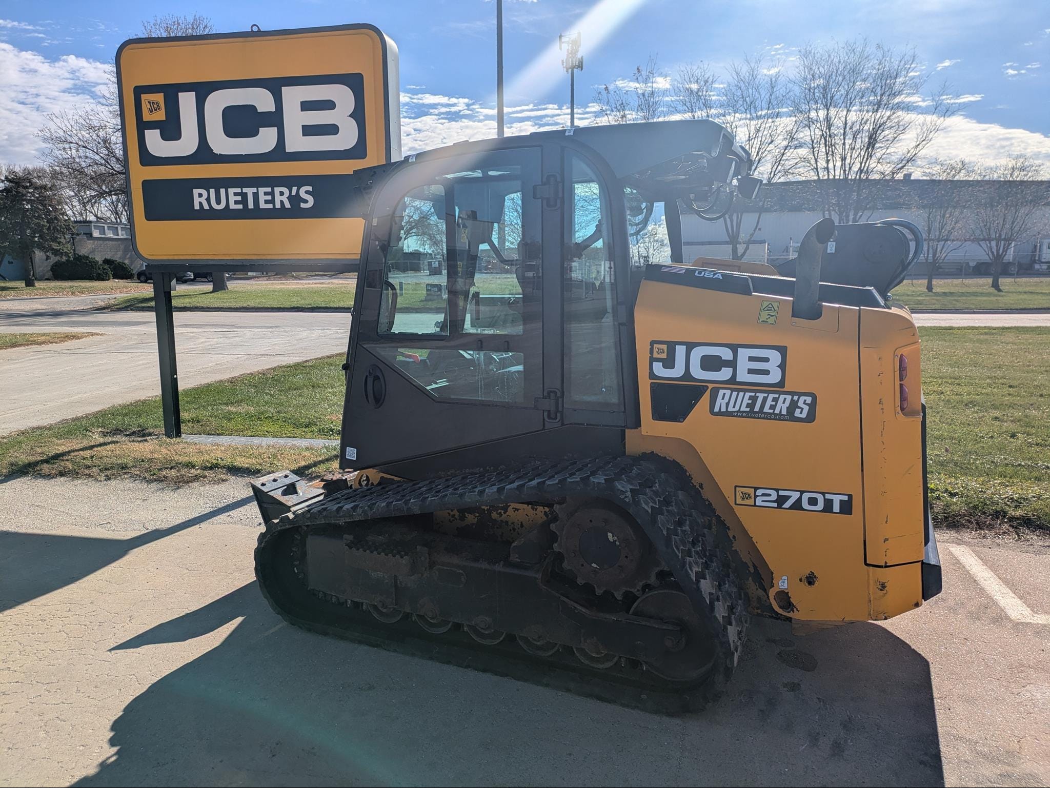 2023 JCB 270T Equipment Image0