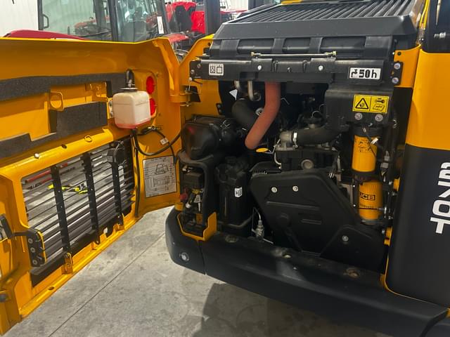 Image of JCB 270T equipment image 4