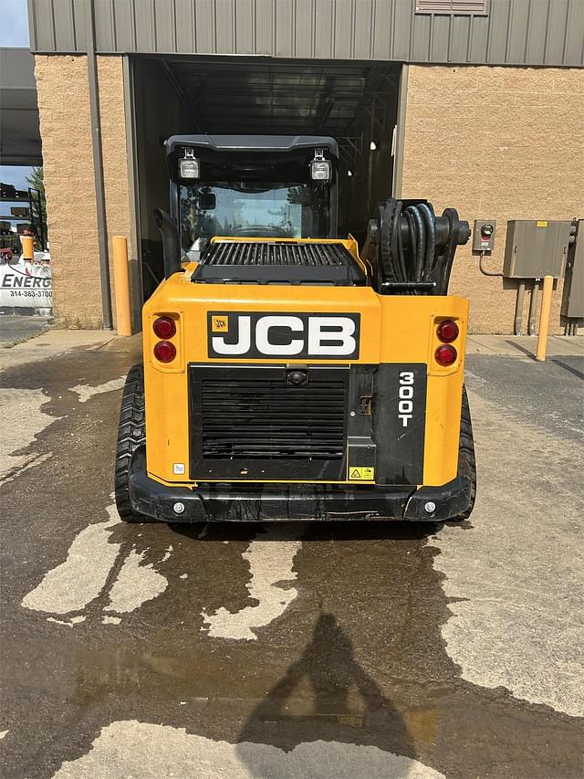 Image of JCB 300T equipment image 4