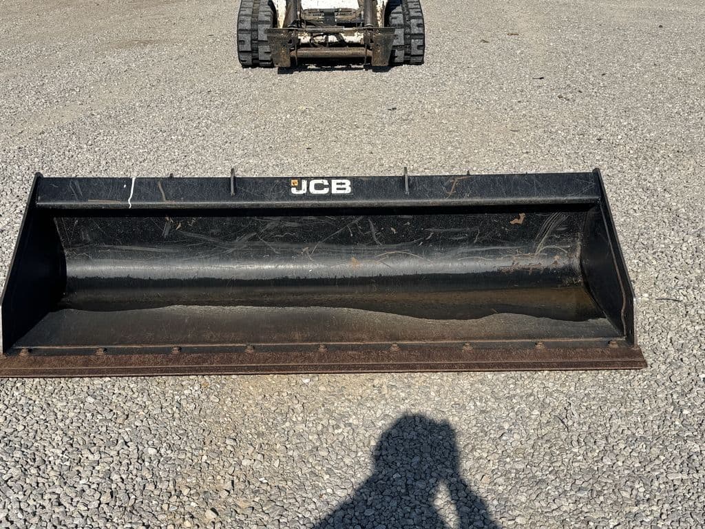 Image of JCB 78" LPE Bucket Image 1