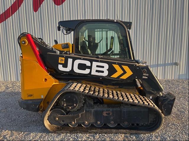 Image of JCB 3TS-8T equipment image 1