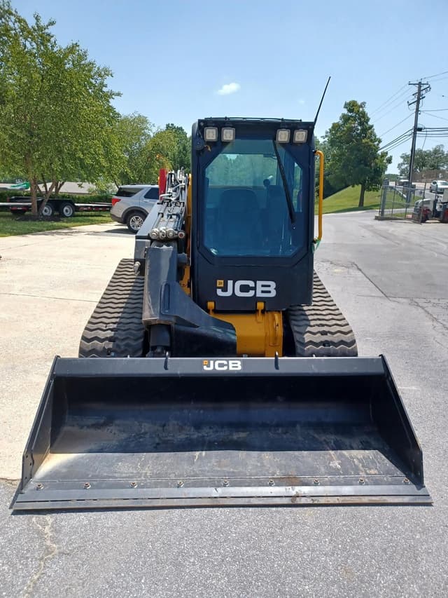 Image of JCB 3TS-8T equipment image 3