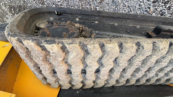 Image of JCB 3TS-8T equipment image 4