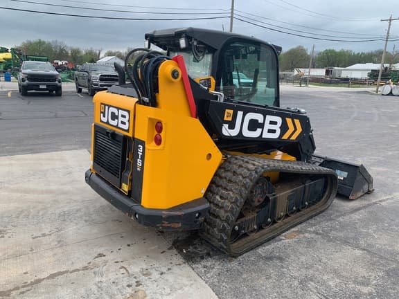 Image of JCB 3TS-8T equipment image 4