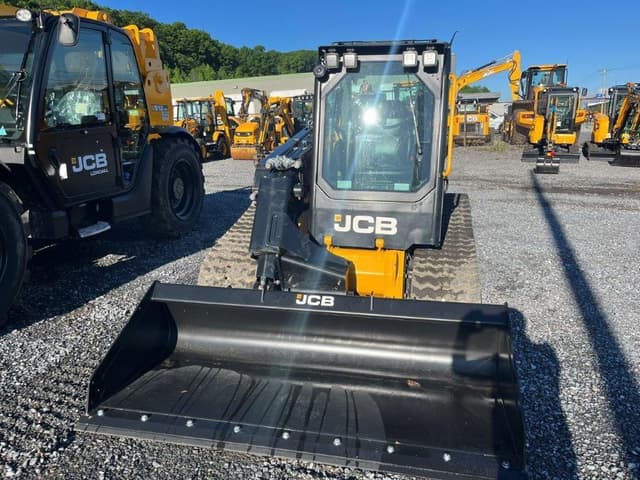 Image of JCB 3TS-8T equipment image 1