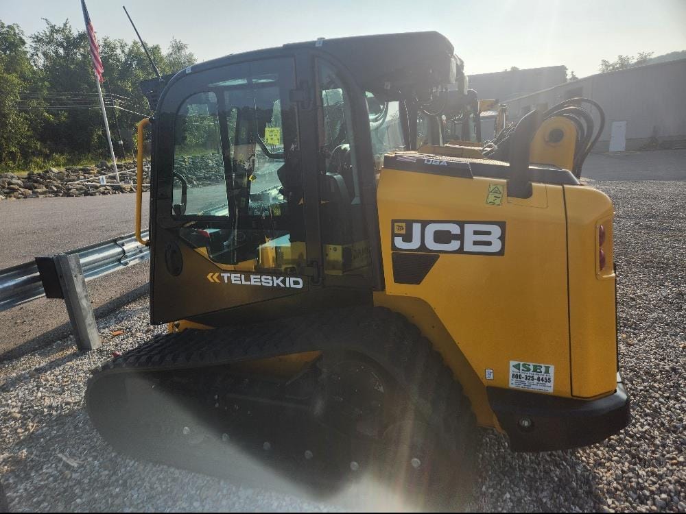 2023 JCB 3TS-8T Equipment Image0