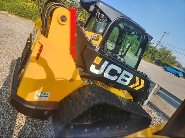 Image of JCB 3TS-8T equipment image 1