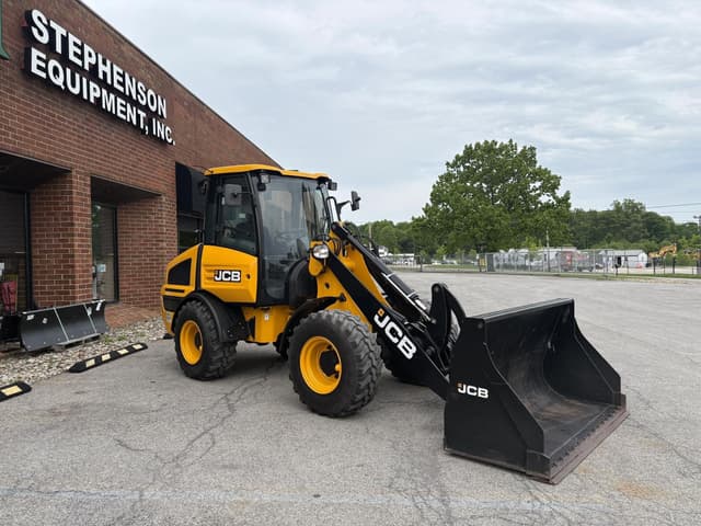 Image of JCB 407 equipment image 3
