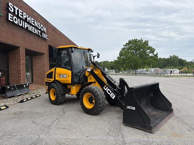 Image of JCB 407 equipment image 3