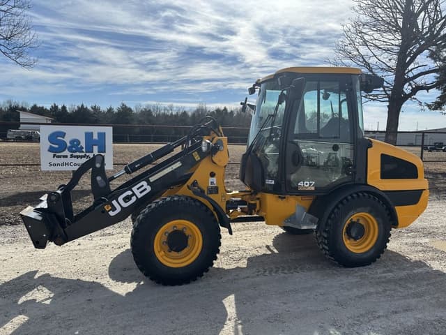 Image of JCB 407 equipment image 2