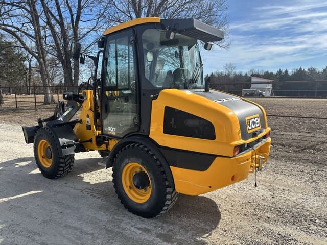 Image of JCB 407 equipment image 3