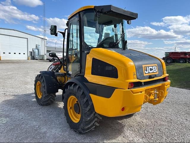 Image of JCB 409 Agri equipment image 4