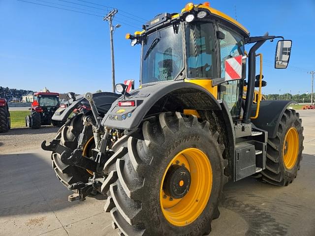 Image of JCB Fastrac 4220 equipment image 2