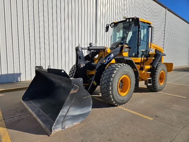 Image of JCB 427 equipment image 1