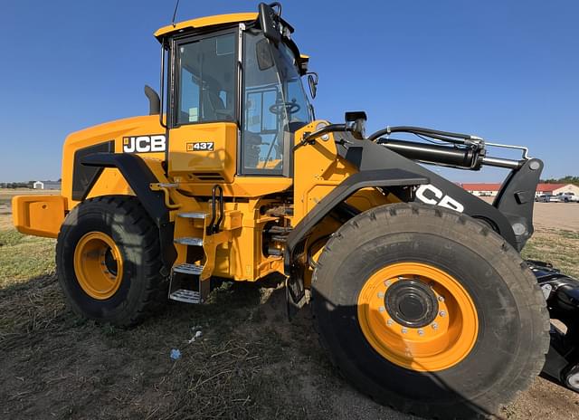 Image of JCB 437 equipment image 4