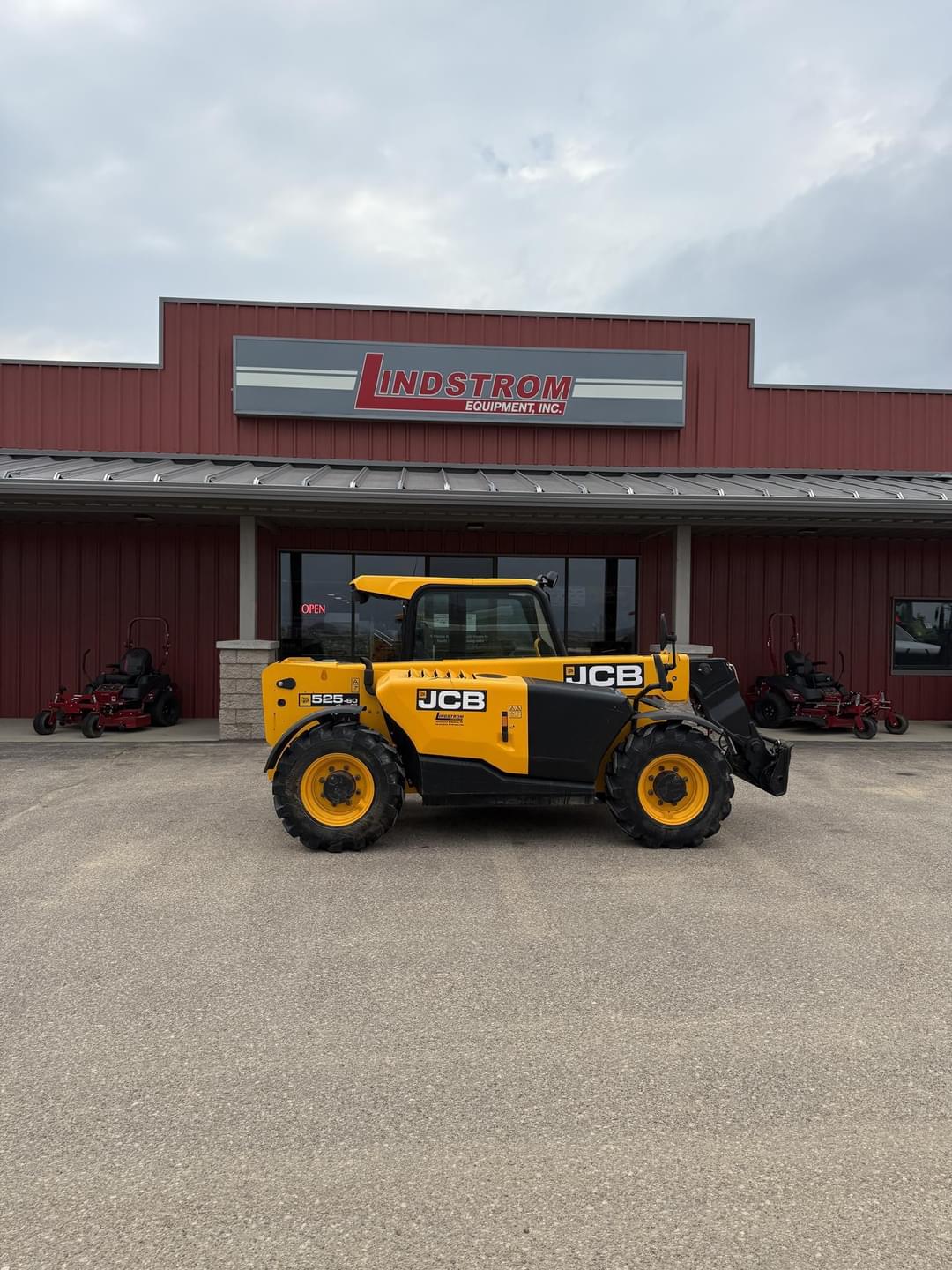 Image of JCB 525-60 Agri Plus Primary image