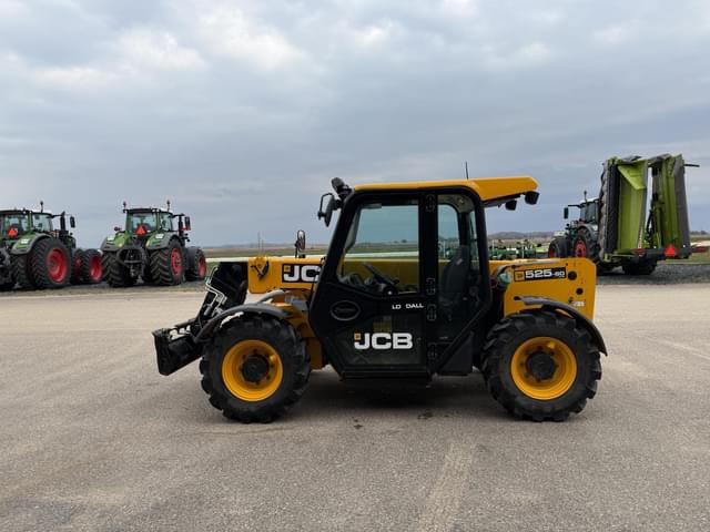 Image of JCB 525-60 Agri Plus equipment image 4