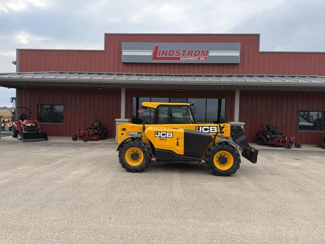 Image of JCB 525-60 Agri Plus equipment image 1