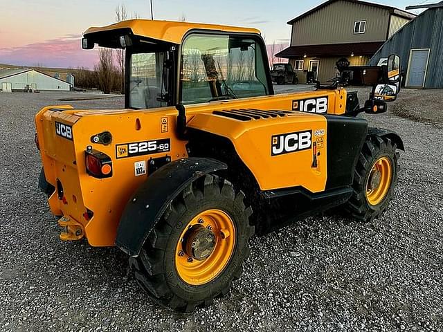 Image of JCB 525-60 Agri Plus equipment image 2