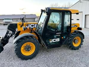 2023 JCB 525-60 Agri Plus Image