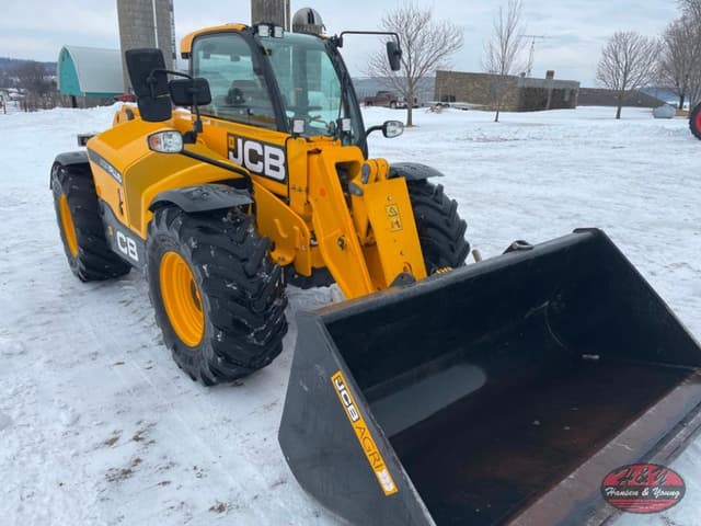 Image of JCB 542-70 Agri Plus equipment image 2