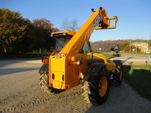 Image of JCB 542-70 Agri Plus equipment image 4