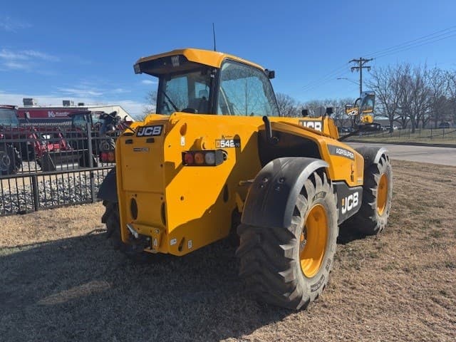 Image of JCB 542-70 Agri Plus equipment image 4
