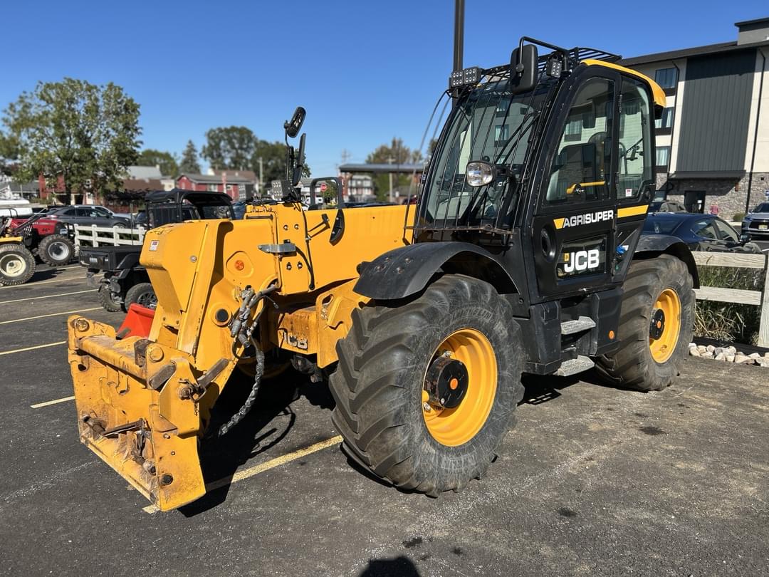 Image of JCB 560-80 Agri Super Image 0