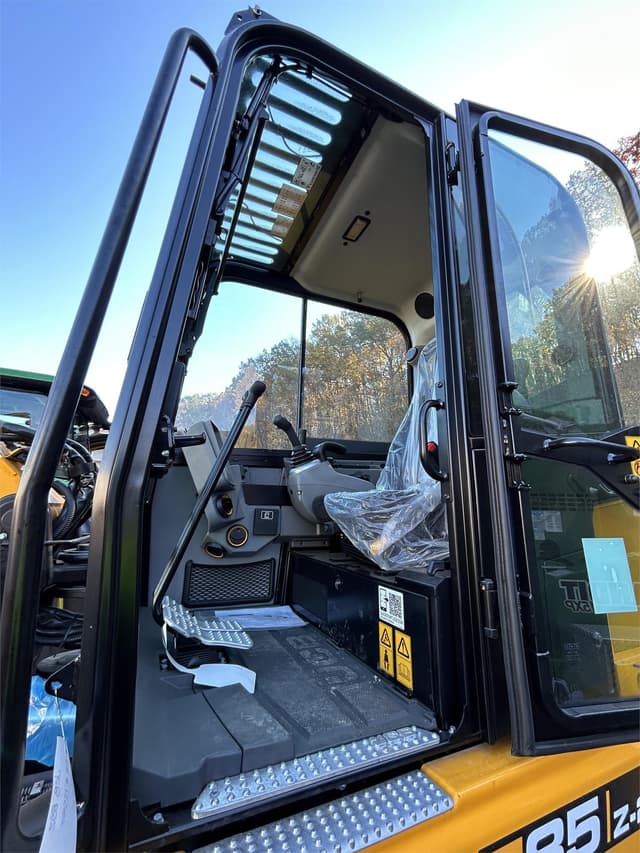 Image of JCB 85Z-2 equipment image 4