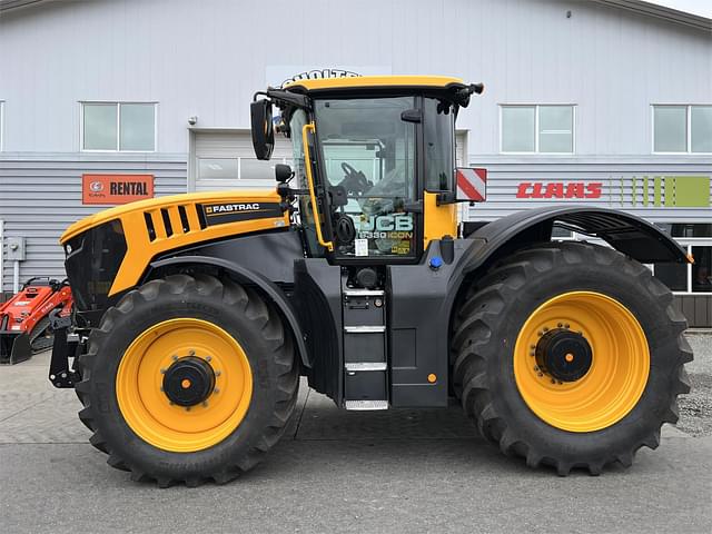 Image of JCB Fastrac 8330 iCON equipment image 1