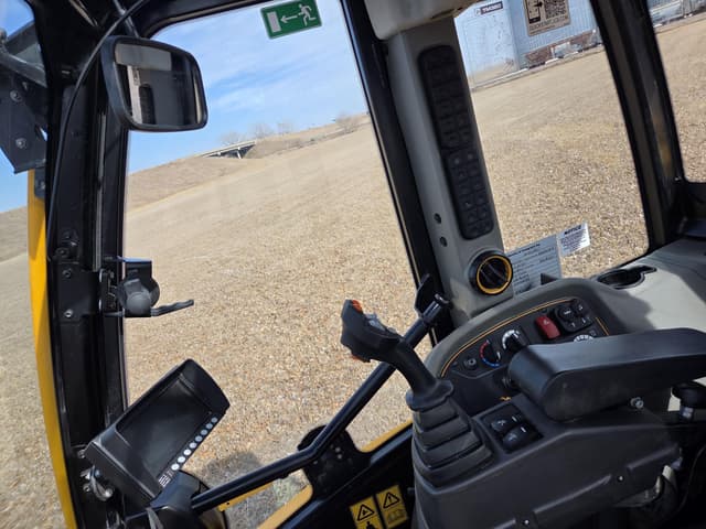 Image of JCB TM320 Agri equipment image 3