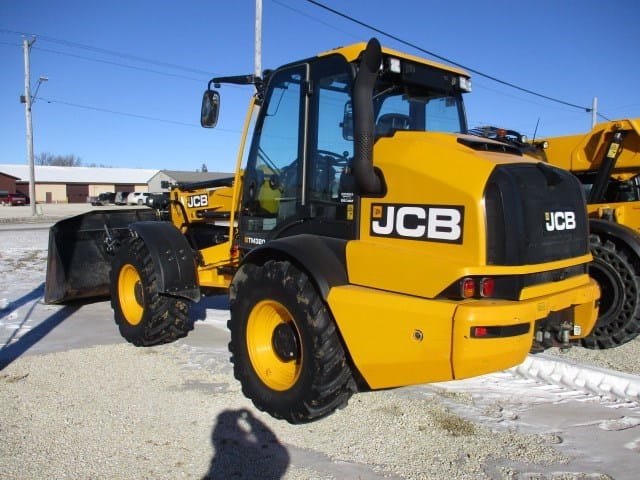 2023 JCB TM320 Equipment Image0