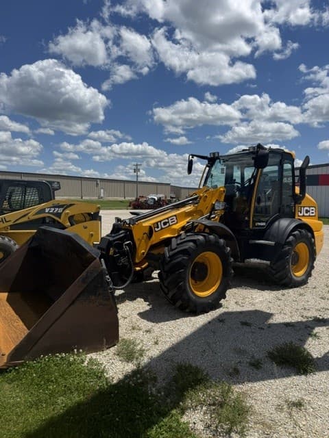 Image of JCB TM320 equipment image 3