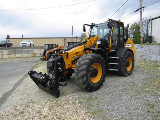 Image of JCB TM420 equipment image 1
