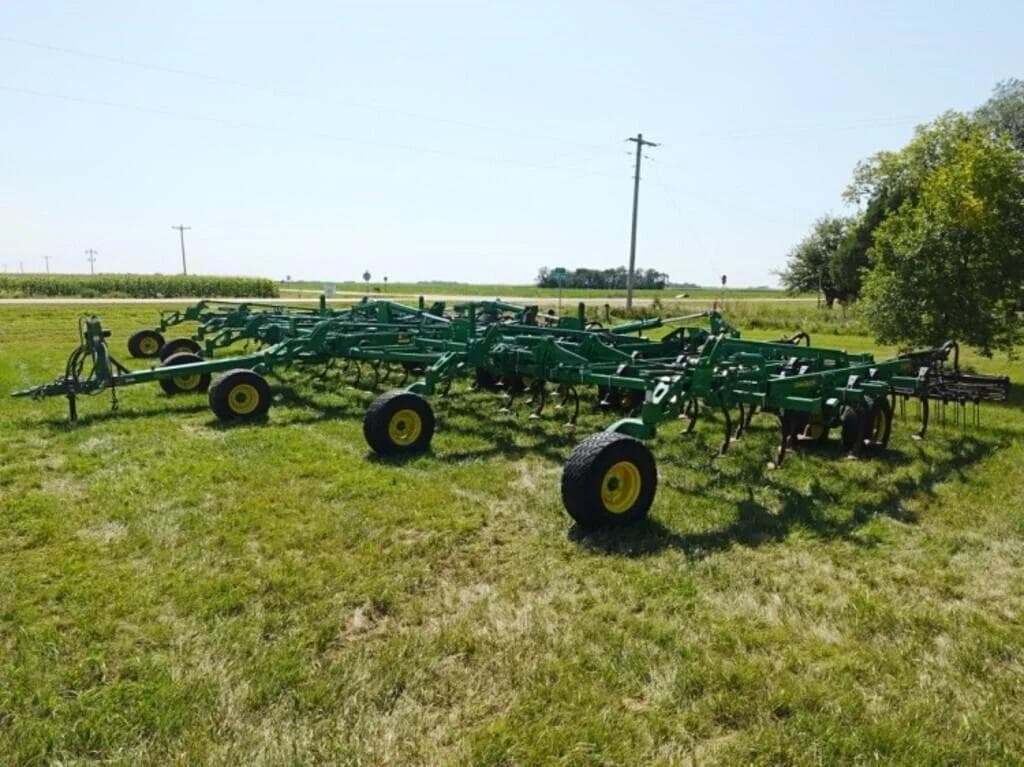 Image of John Deere 2230FH Primary image