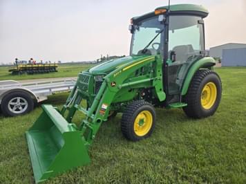 Main image John Deere 3039R