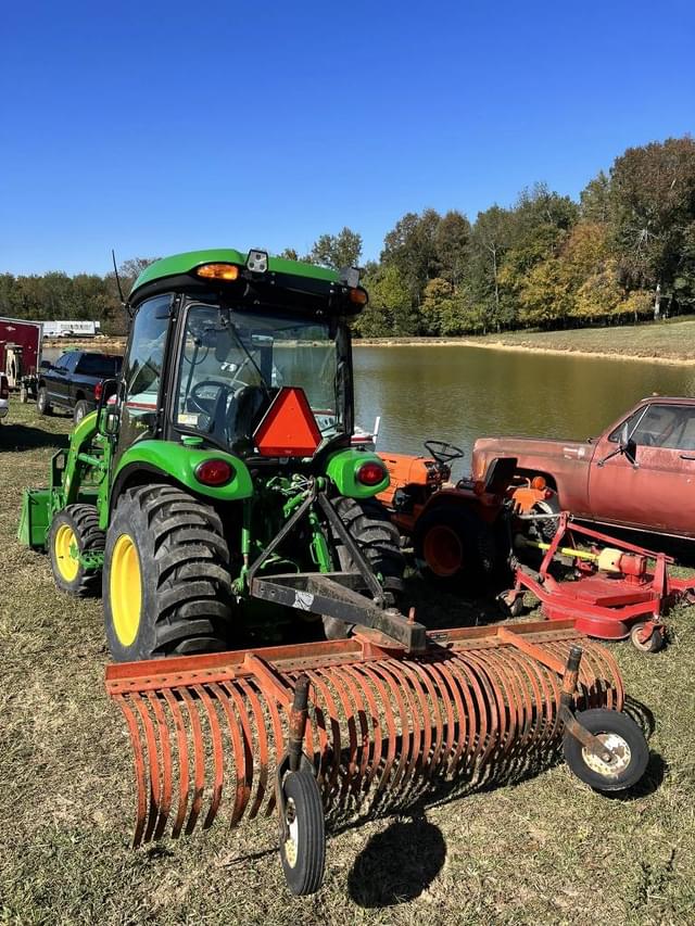 Image of John Deere 3046R equipment image 1