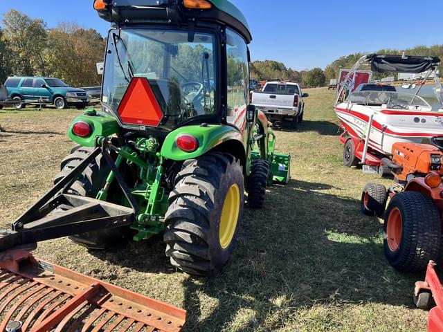 Image of John Deere 3046R equipment image 2