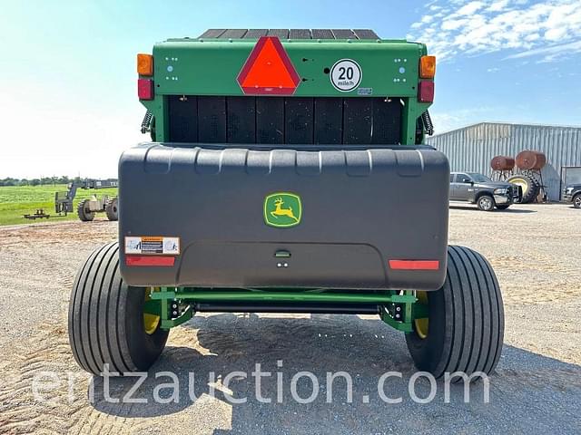 Image of John Deere 560M equipment image 4