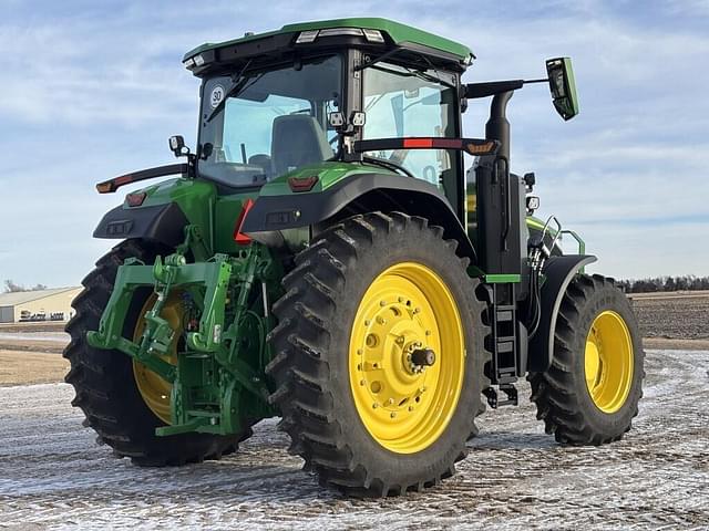 Image of John Deere 7R 230 equipment image 4