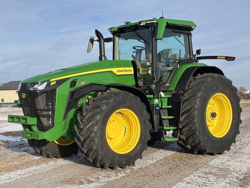 Image of John Deere 8R 230 Primary image