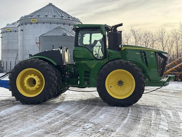 Image of John Deere 9R 640 equipment image 3