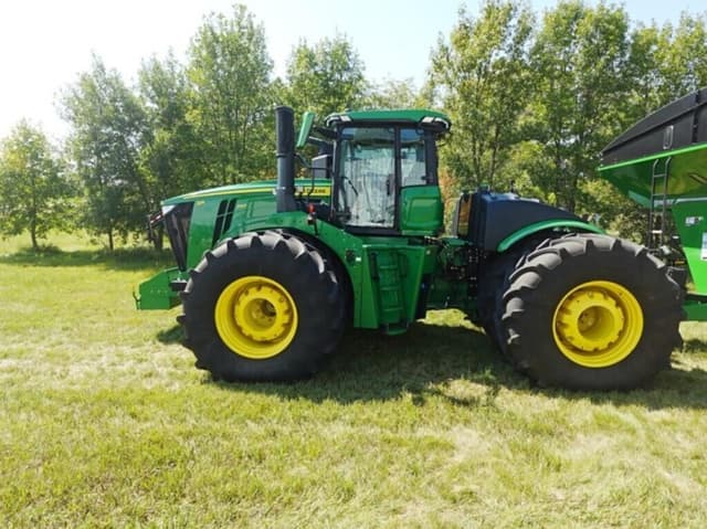 Image of John Deere 9R 590 equipment image 1
